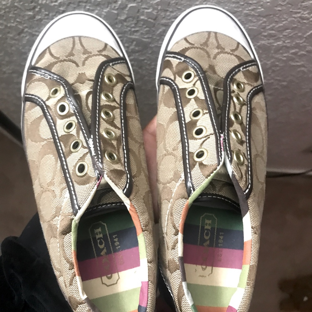 COACH KIRP Signature SLIP ON LACELESS SNEAKERS!…